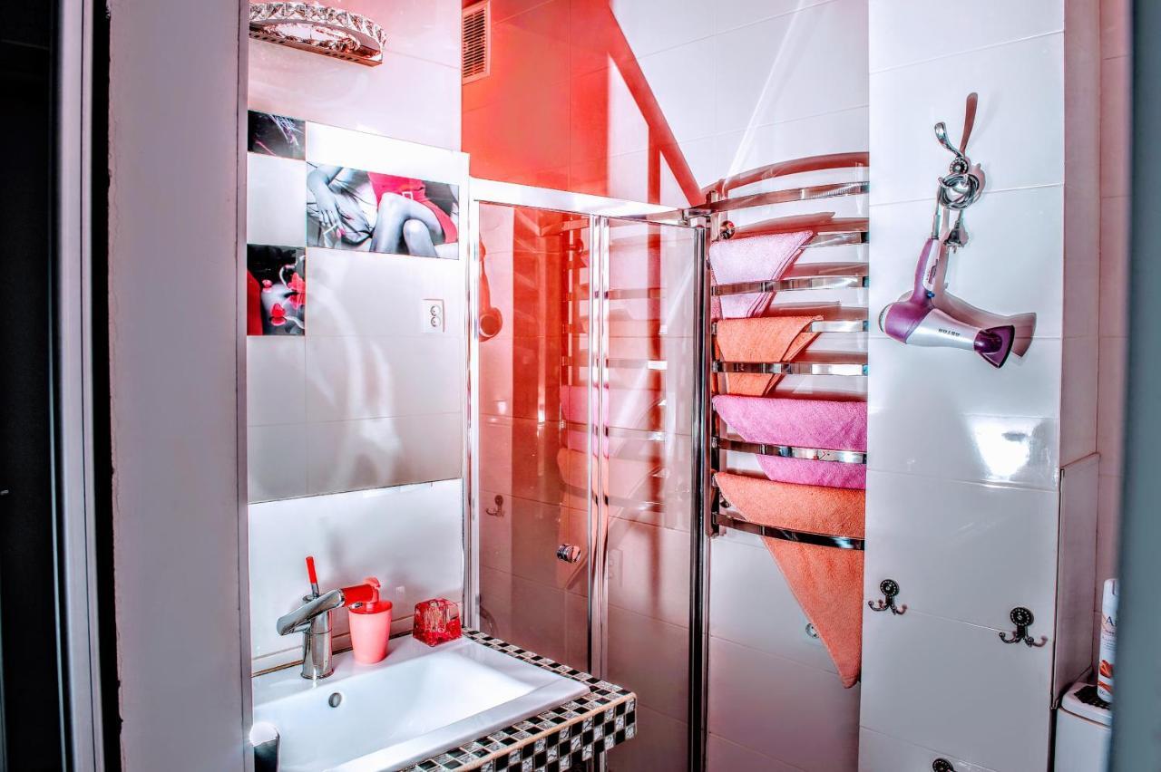 Soborna Square Apartment オデッサ エクステリア 写真